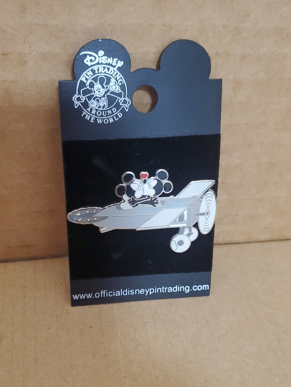 Disney Black & Silver Mickey & Minnie Airplane Trading Pin